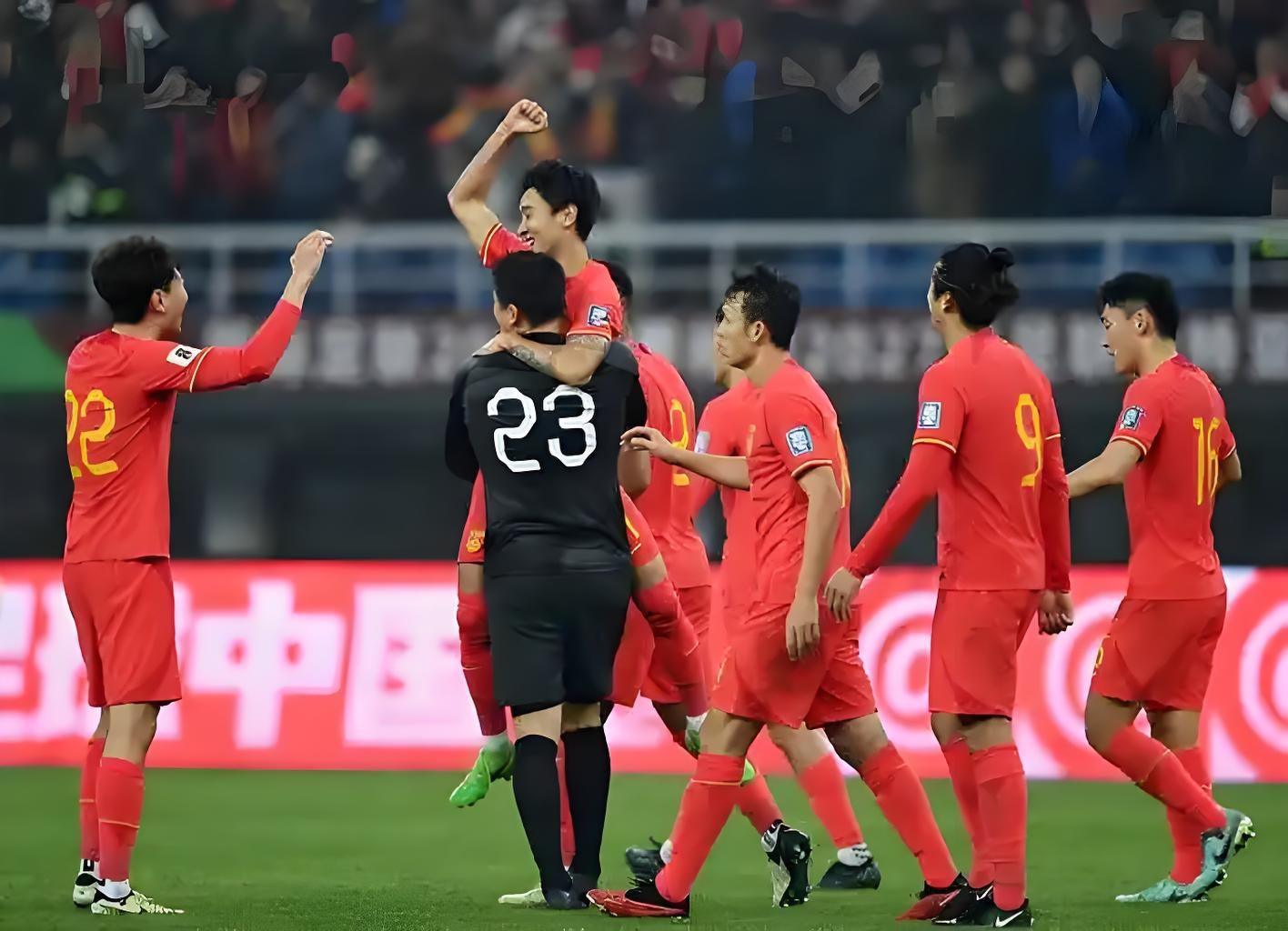 中国队险胜韩国队，梁靖崑统治全场