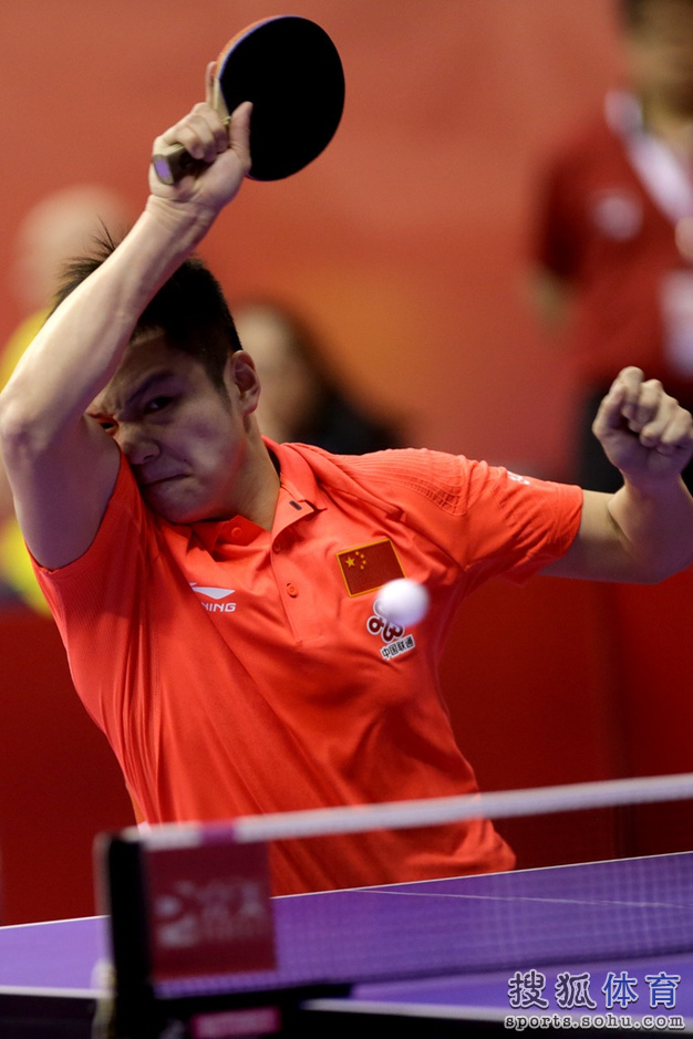 韩国队完胜波兰队，张继科统治全场