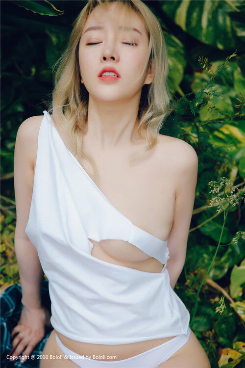 惊天重置!足球史另类时空裂痕,苏亚雷斯连续得分拉开差距,曼联横扫皇马